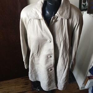 Jacqueline Ferrar S white 100% leather vintage long coat